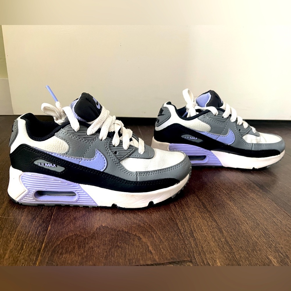 Nike Air Max 90 Kids Sneaker, Size 13